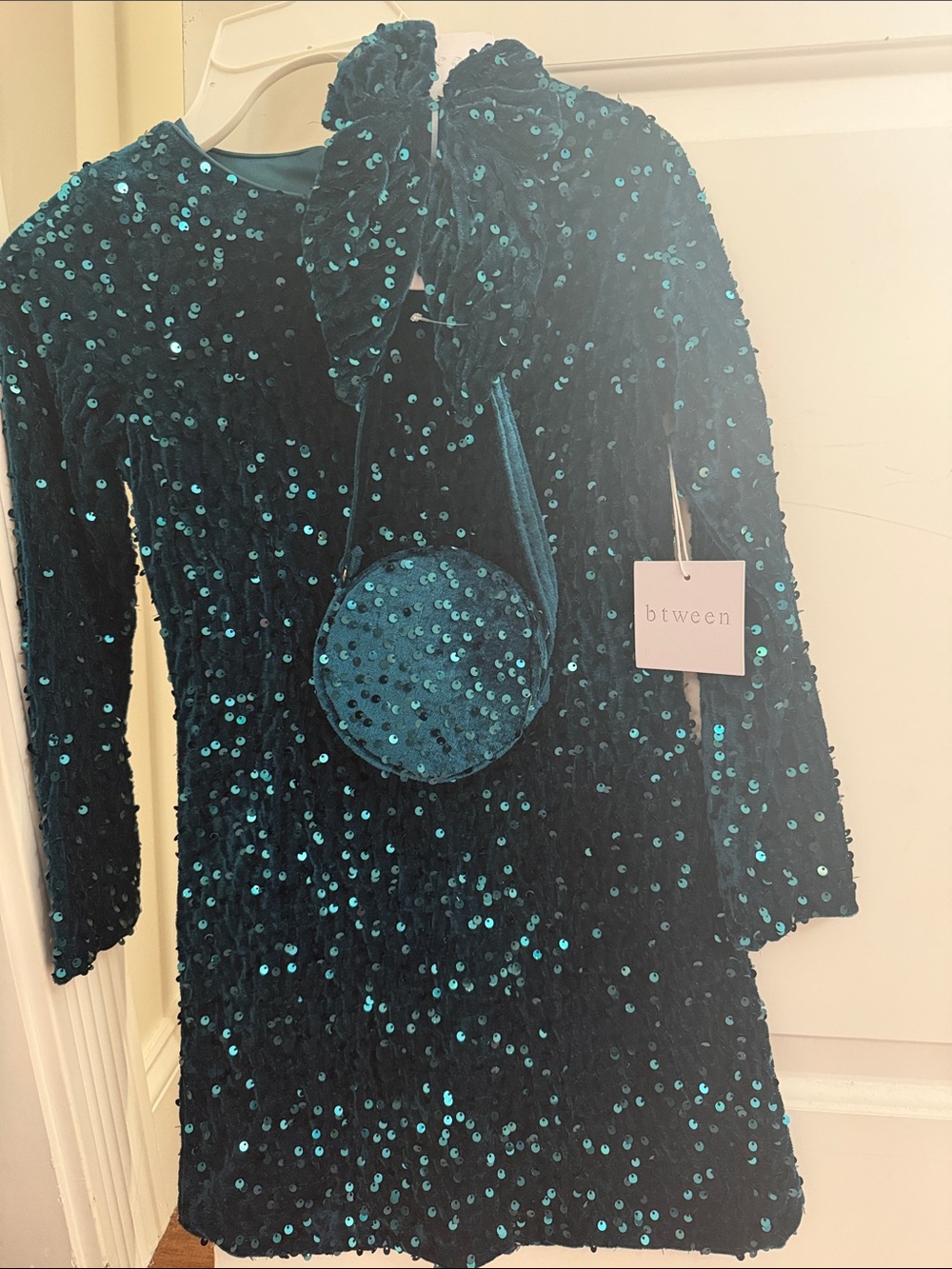 btween Teal Sequined Velvet Long-Sleeve Mini Dress with Matching Pouch